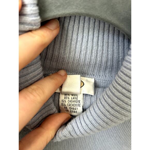 Talbots Wool/Cashmere blend Turtleneck Sweater - Picture 5 of 6